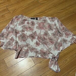 New York & Company Floral Bat-wing Top Medium
